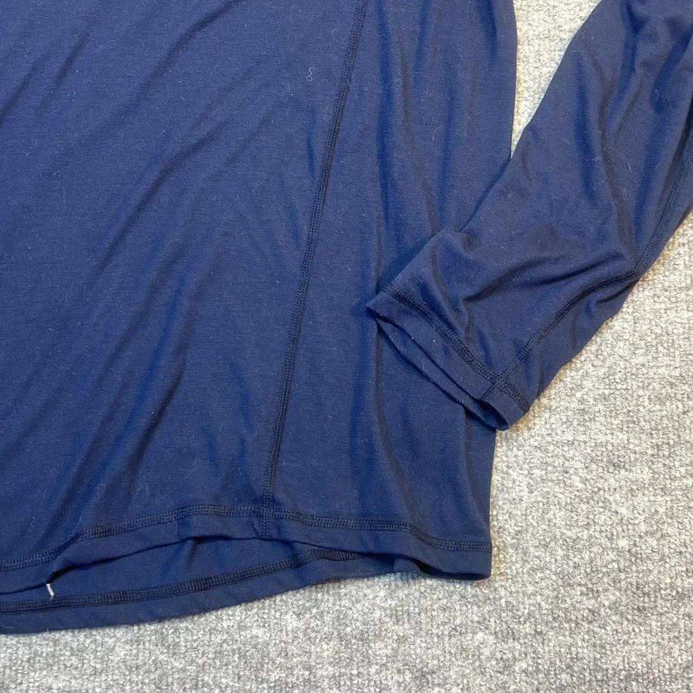 The North Face Shirt Mens Large Blue Long Sleeve Lightweight Base Layer Tee